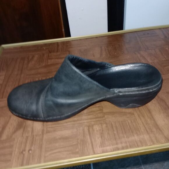 Patagonia Size 9.5 Better Clog Slide Mules Leather Shoe Black Style T11500‎ - Picture 7 of 9